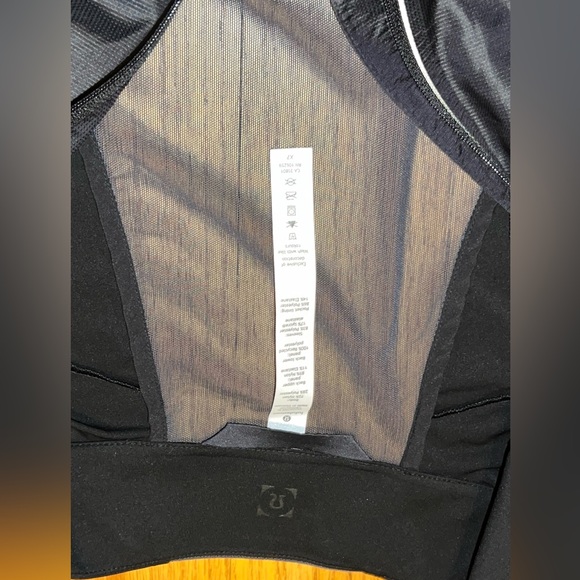 LuLu Lemon Fast & Free High Performance Jacket - Picture 8 of 12